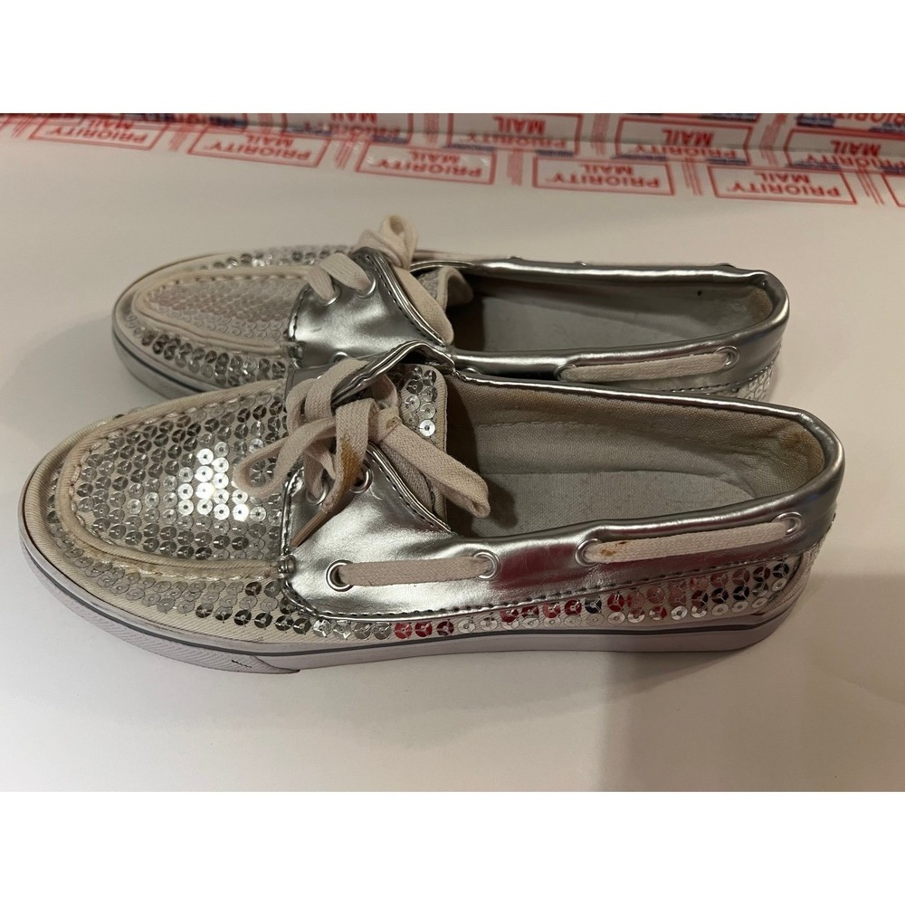 Women's size 7 Dexter silver sequin shoes